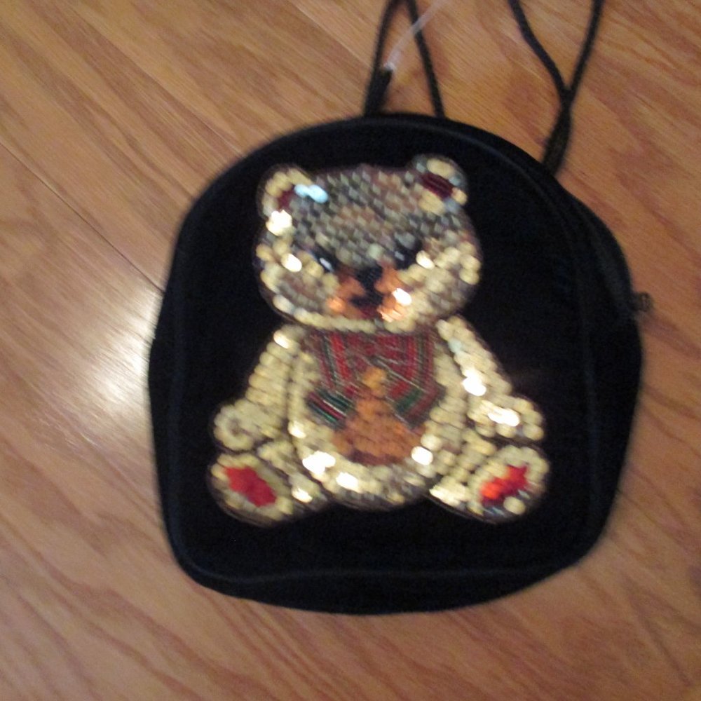New Dover Kidz velvet backpack purse sequin and beaded christmas bear front